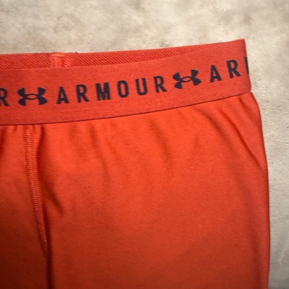 Under Armour Women's Activewear Size Small Vibrant Orange Athletic Shorts - Picture 3 of 9